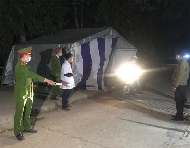 Các đơn vị nghiệp vụ của Công an tỉnh Hải Dương triển khai các chốt phòng, chống dịch. Nguồn: Bộ Công an.
