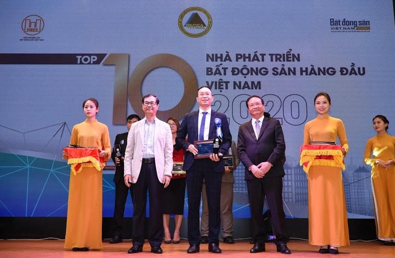 Văn Phú - Invest nhận giải Top 10 nhà phát triển bất động sản hàng đầu Việt Nam.