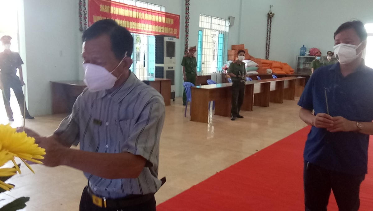 Ban, ngành địa phương dâng hương chia buồn với mất mát của học viên Lê Hoài Bảo.