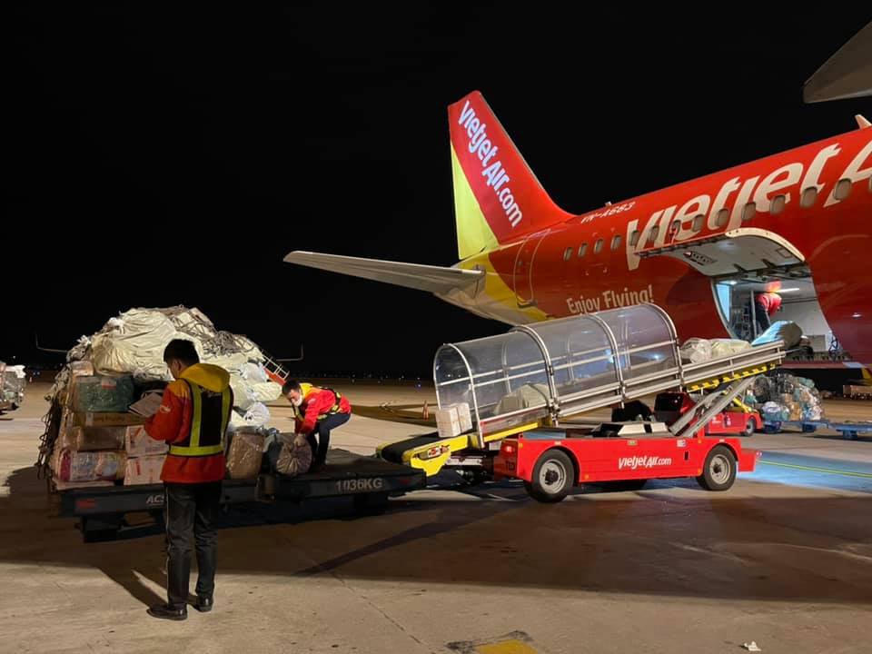 Vietjet là hãng hàng không vận chuyển hàng hoá tốt nhất năm 2020