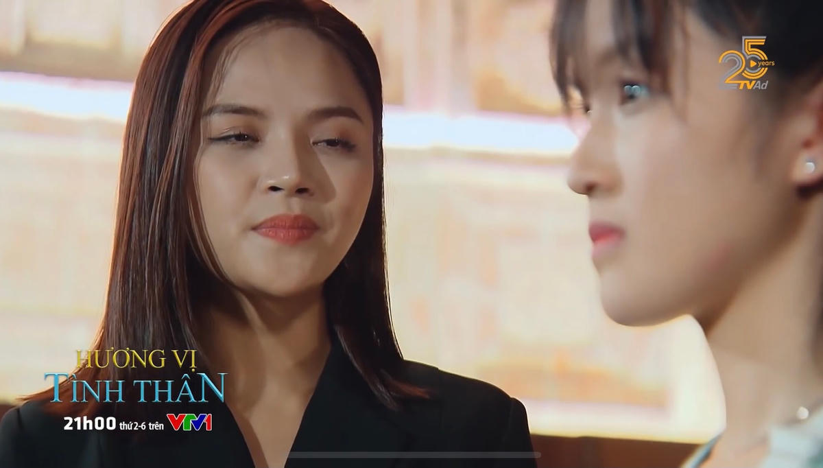 Thy nói chuyện với "trà xanh" khi đang mâu thuẫn với chồng. Ảnh: CMH.