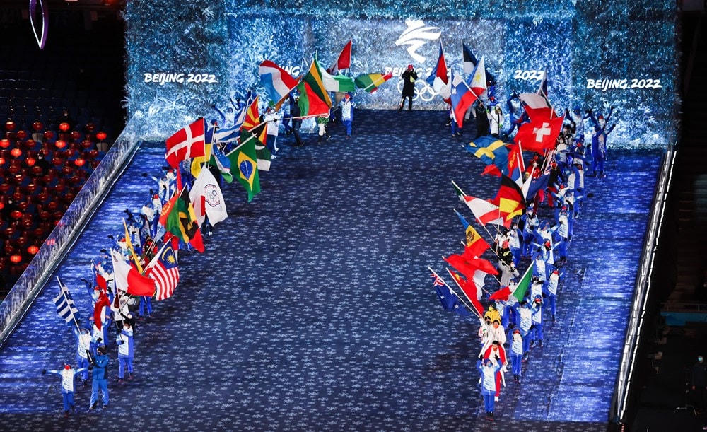 Các vận động viên diễu hành tại lễ bế mạc Olympic mùa Đông Bắc Kinh 2022, Trung Quốc, ngày 20/2/2022. (Ảnh: THX/ TTXVN).
