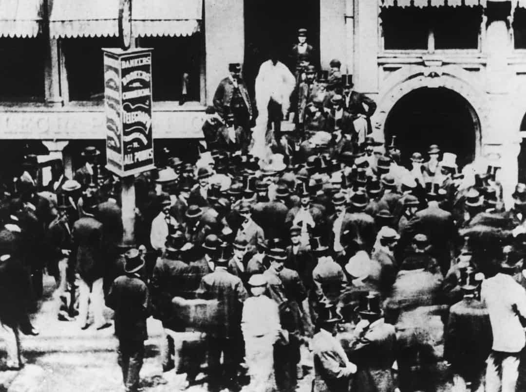 Một đợt nắng nóng kéo dài 10 ngày tấn công miền đông Bắc Mỹ vào năm 1896, theo đó, khoảng 1.500 người đã chết do thời tiết nắng nóng gay gắt, ảnh hưởng đến các thành phố New York, Boston, Newark và Chicago.  