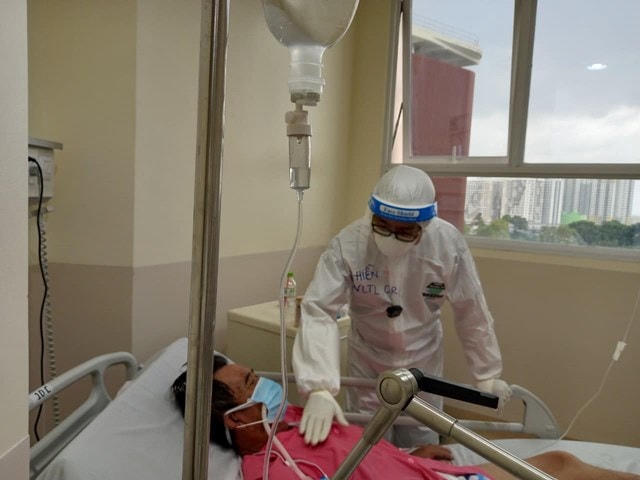 Nỗ lực điều trị cho bệnh nhân Covid-19.