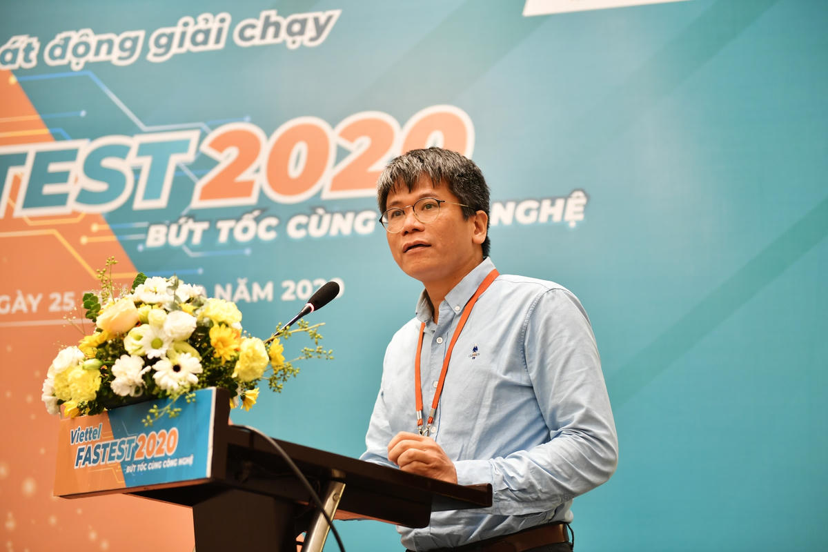 Ông Phạm Quốc Thắng, PGĐ Quỹ Tấm lòng Việt  phát biểu tại Lễ phát động