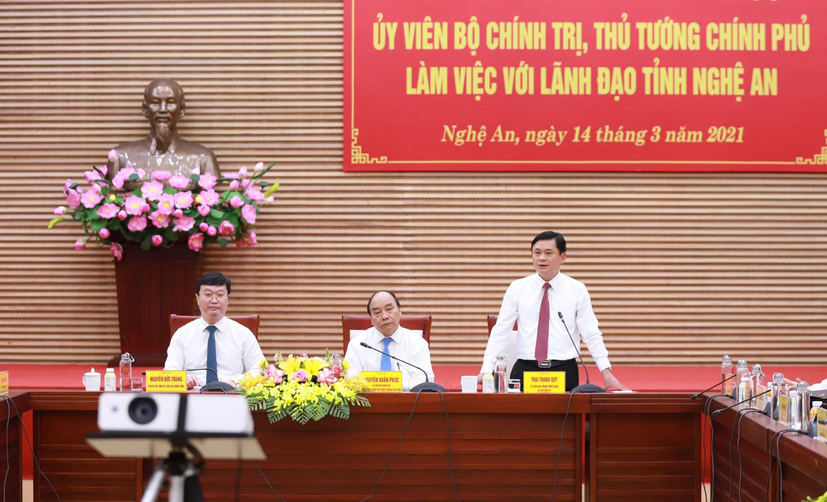 Ông Thái Thanh Qúy, Bí thư Tỉnh ủy Nghệ An phát biểu tại buổi làm việc.