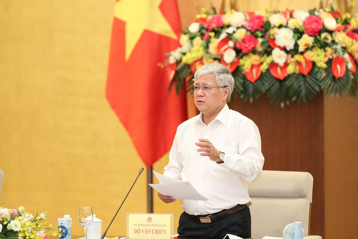 Chủ tịch UBTƯ MTTQ Việt Nam Đỗ Văn Chiến phát biểu tại Hội nghị.