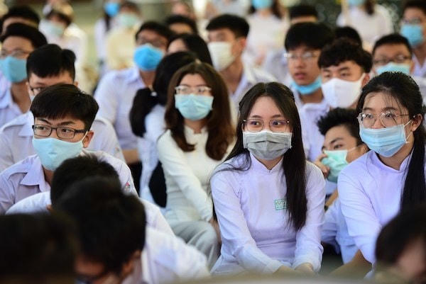 Dịch Covid-19 kéo dài, nhiều địa phương đã quyết định miễn, giảm học phí cho học sinh năm học 2021-2022.