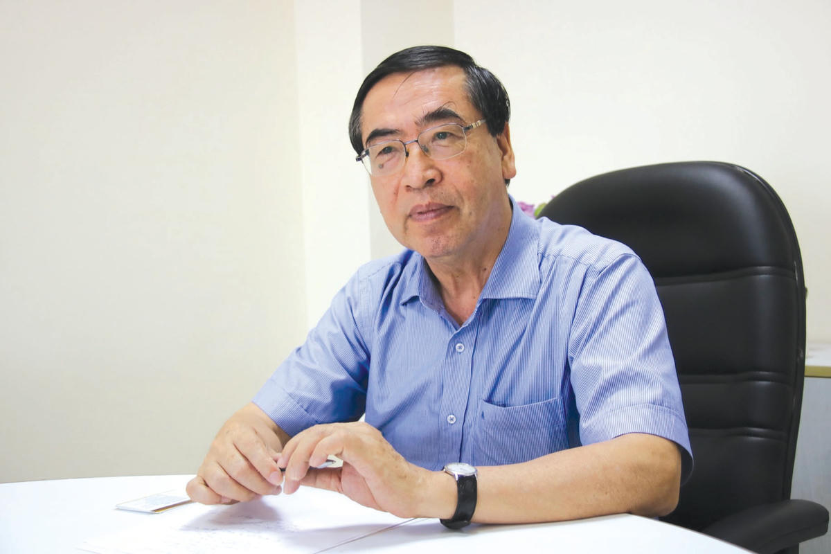 Đại sứ Nguyễn Phú Bình.  