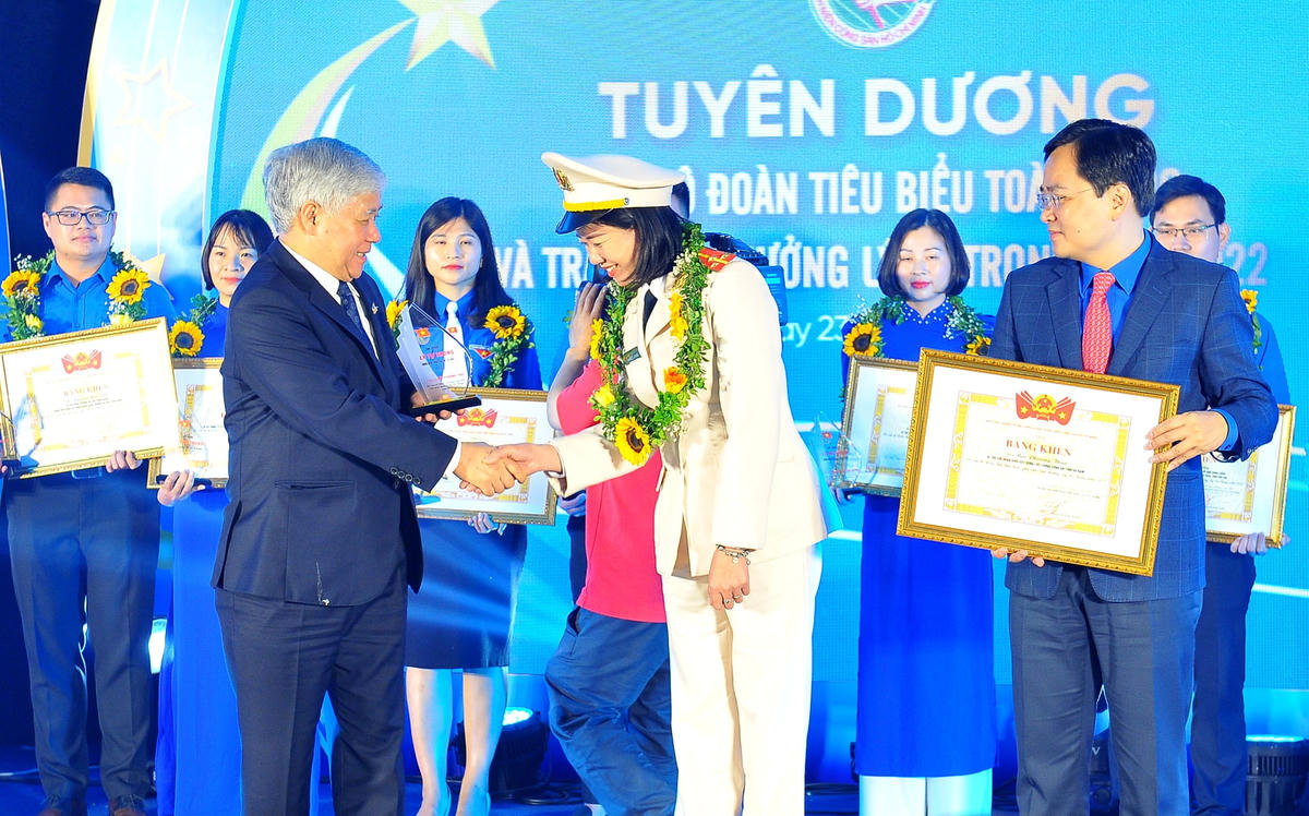 94 cán bộ đoàn xuất sắc nhận Giải thưởng Lý Tự Trọng năm 2022