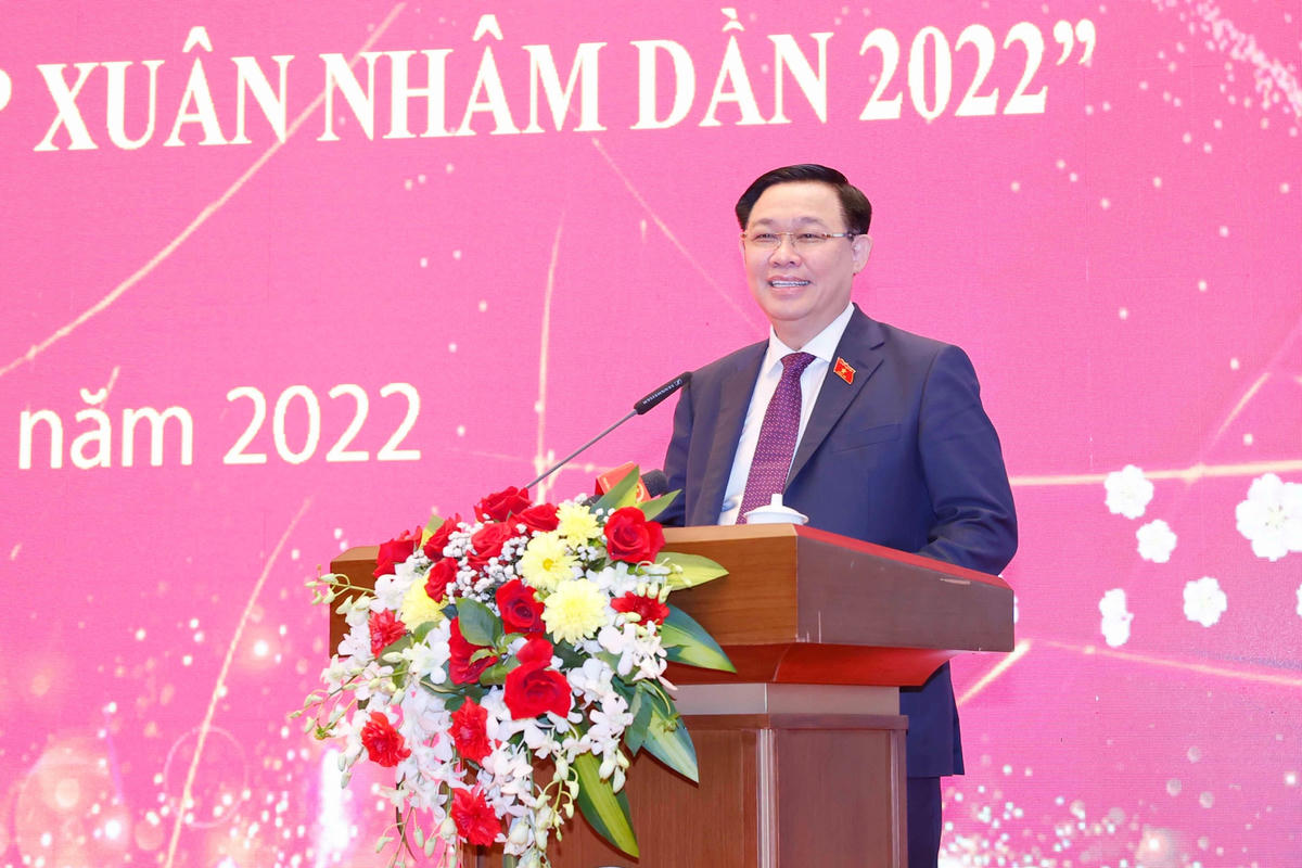 Chủ tịch Quốc hội Vương Đình Huệ phát biểu tại buổi gặp mặt