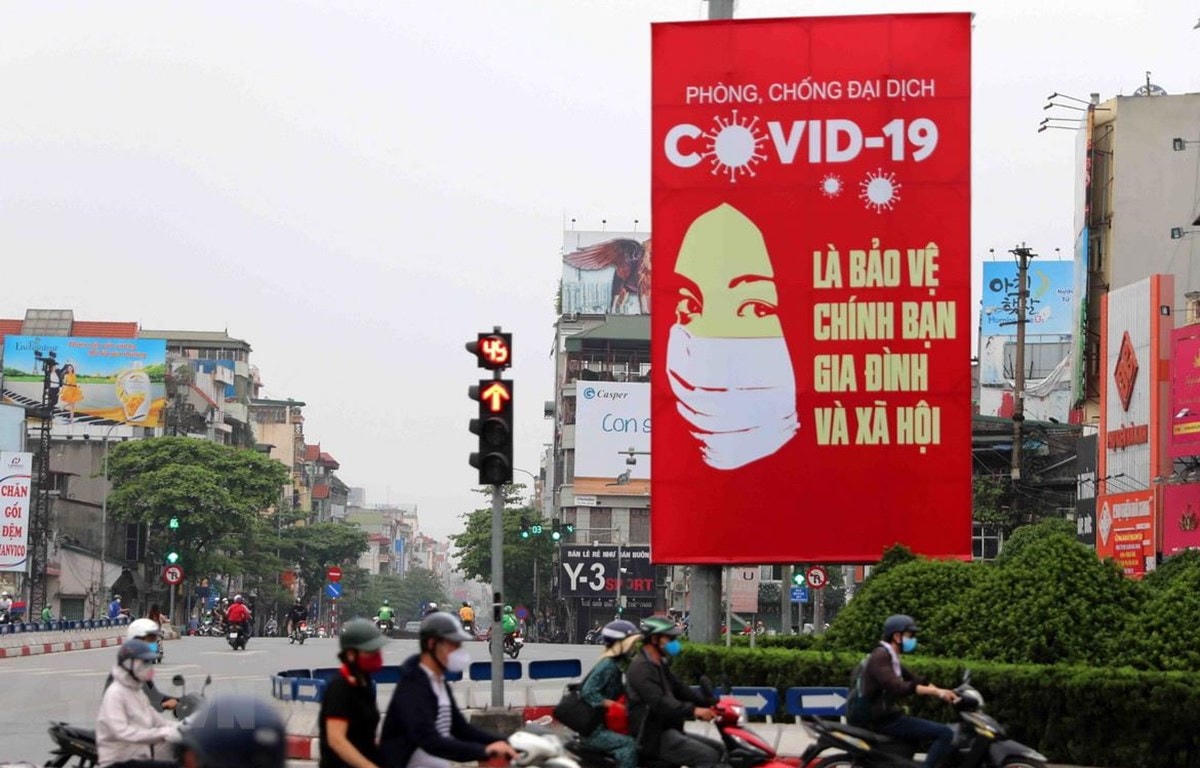 Hà Nội nỗ lực phòng, chống Covid-19 trong bối cảnh các ca F0 tăng nhanh. Ảnh: TTXVN.