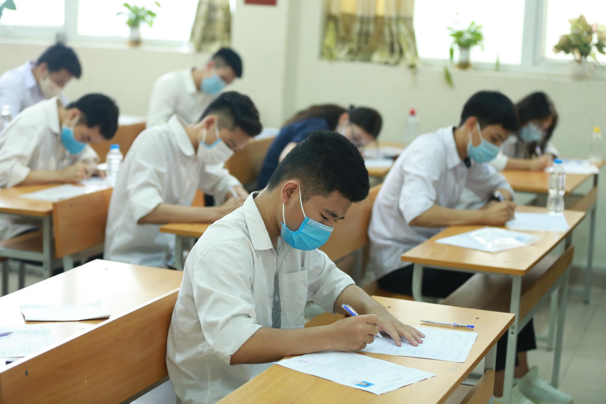 Học sinh Hà Nội dự thi tốt nghiệp THPT năm 2020. Ảnh: Quang Vinh.  