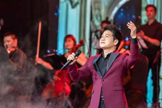 Trọng Tấn lần đầu song ca cùng con trai 16 tuổi