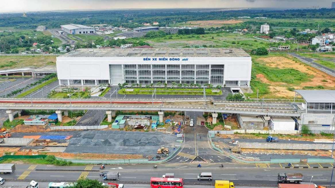 Bến xe miền Đông mới hiện nay khá vắng khách.