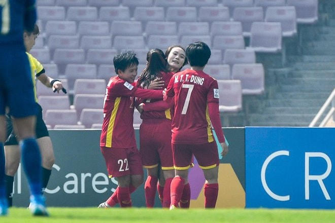 Tuyển nữ Việt Nam chiến thắng 2-0 trước tuyển Thái Lan