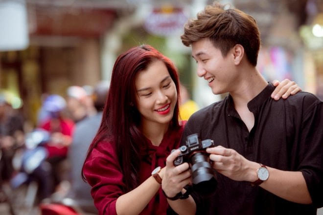 Huỳnh Anh và Hoàng Oanh tình tứ bên nhau thuở còn mặn nồng. 