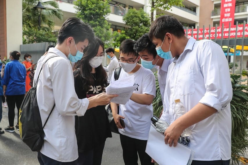 Thí sinh dự thi tốt nghiệp THPT đợt 1- 2021 (ảnh Phạm Quang Vinh) 