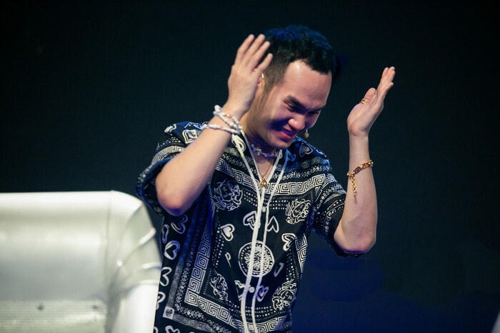 Khắc Hưng bật khóc, lao lên sân khấu khi Mỹ Anh chọn về đội của anh.