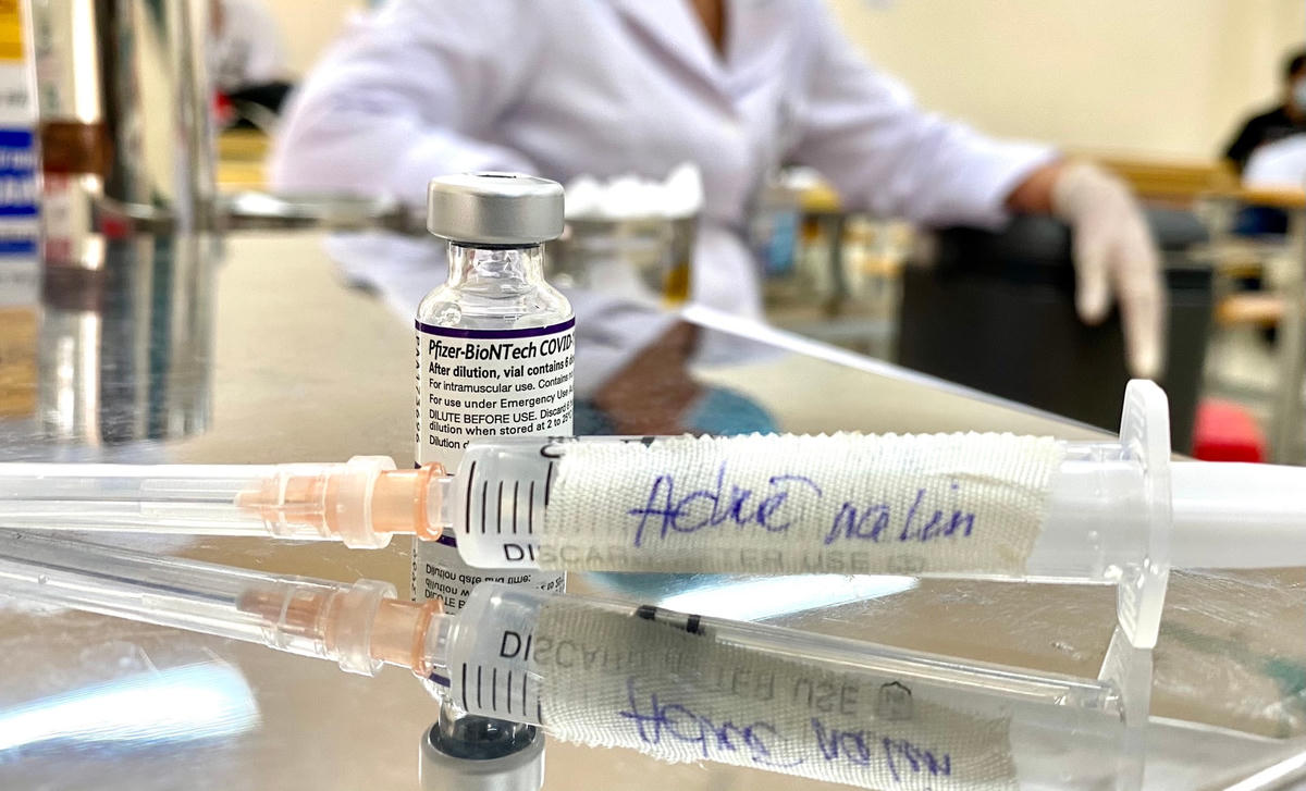 [Ảnh] Quảng Ninh: Phấn đấu hoàn thành tiêm vaccine cho trẻ em trước 7/11