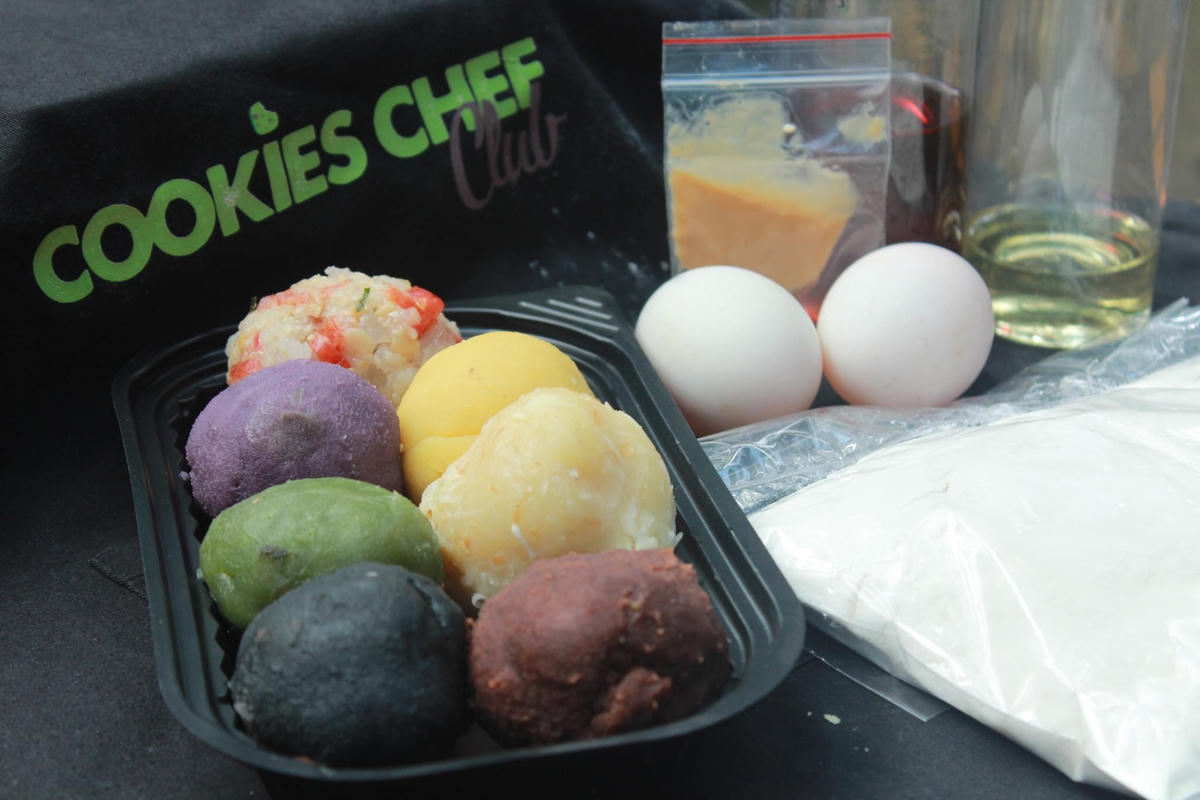 Set nguyên liệu làm bánh trung thu đã được chế biến sẵn của bếp Cookies Chef Club. Ảnh: NVCC.