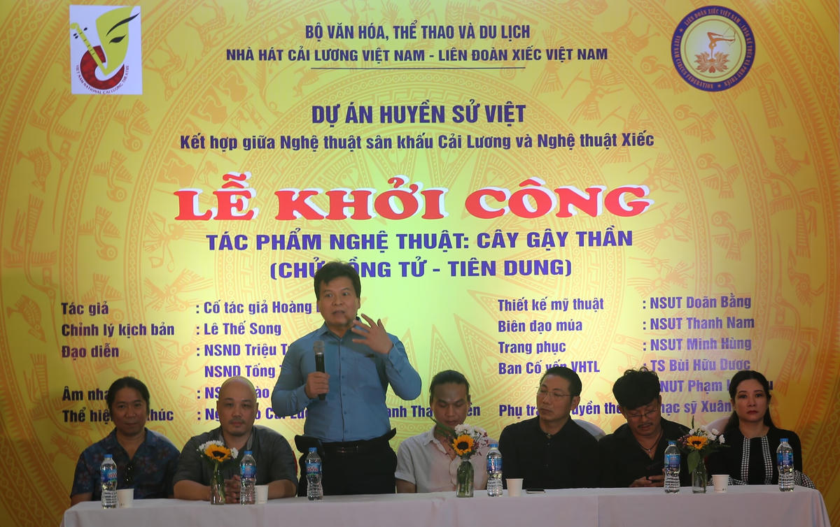 Ban tổ chức thông tin về vở diễn “Cây gậy thần” (Chử Đồng Tử - Tiên Dung).