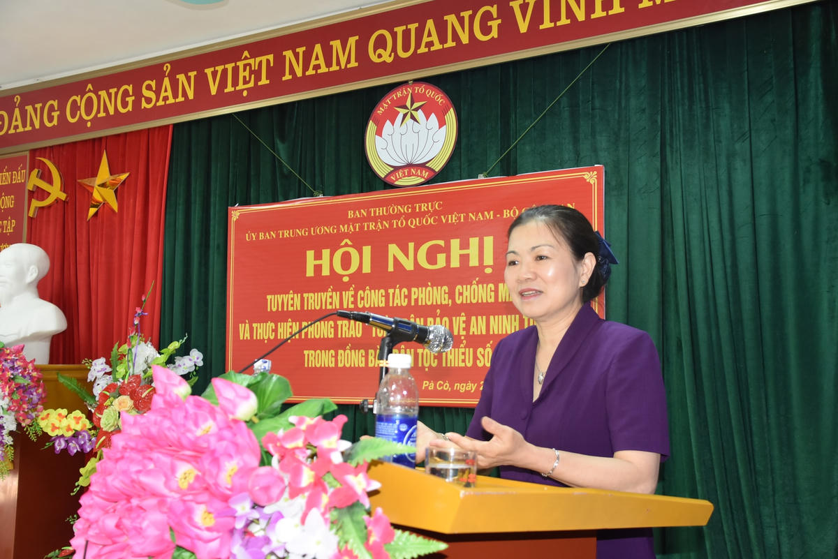 Phó Chủ tịch Trương Thị Ngọc Ánh phát biểu tại Hội nghị.