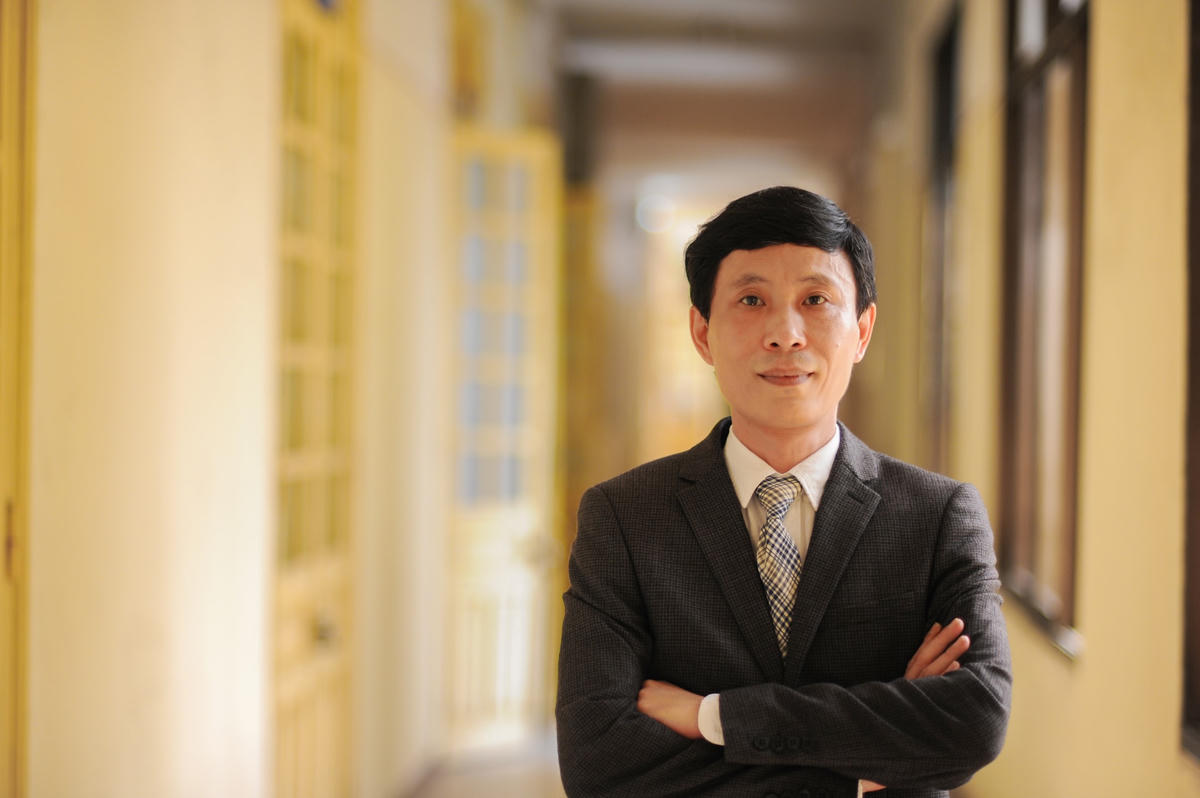 Tân Phó hiệu trưởng Trường ĐH Khoa học Tự nhiên PGS.TS Ngạc An Bang.