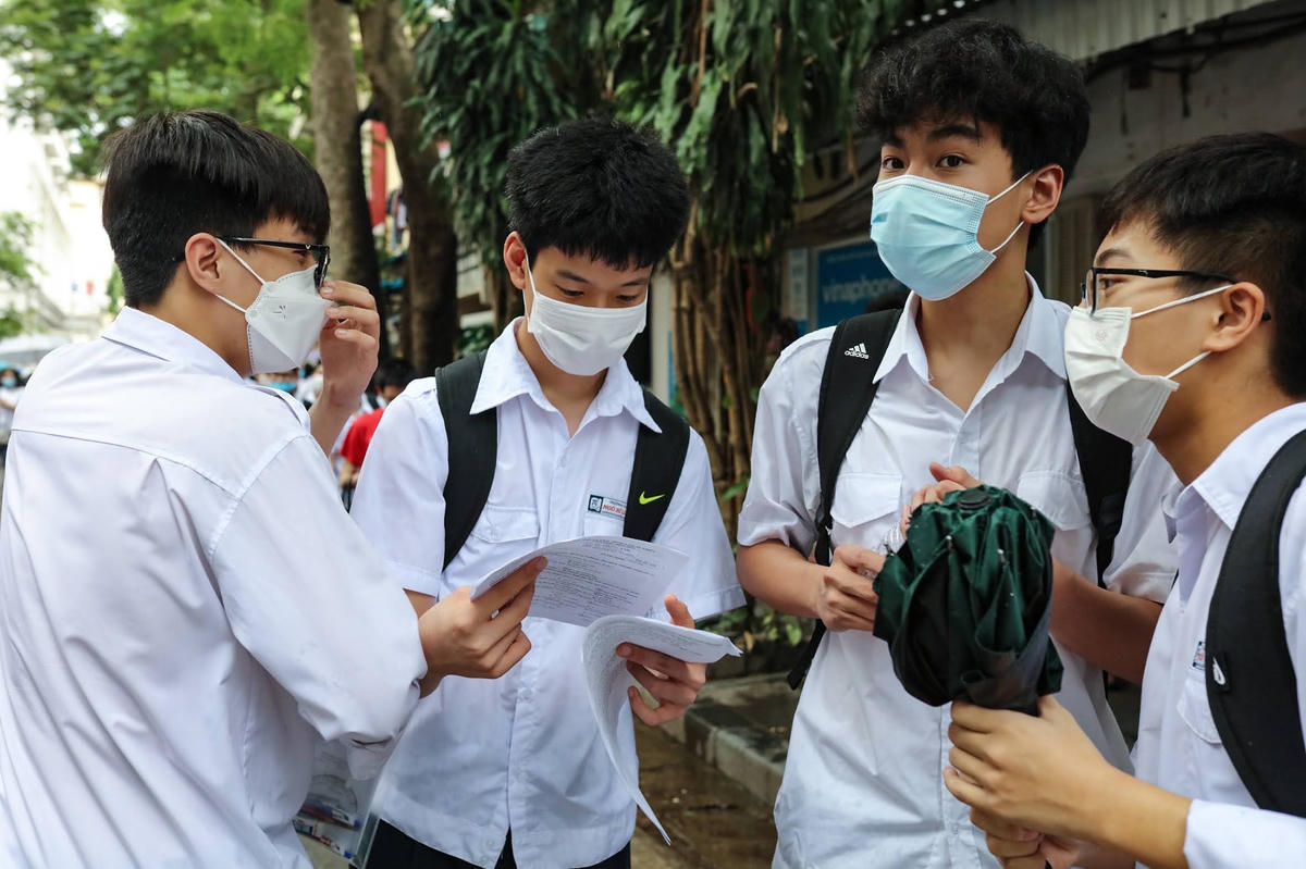 Học trực tiếp là nhu cầu tất yếu của học sinh.  Ảnh: Quang Vinh