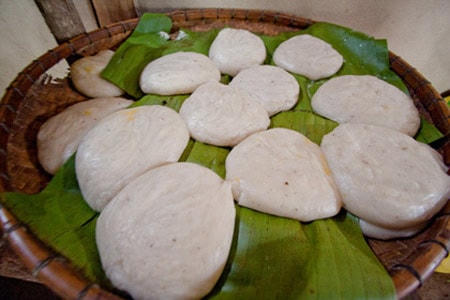 Đặc sản bánh giầy người Mông