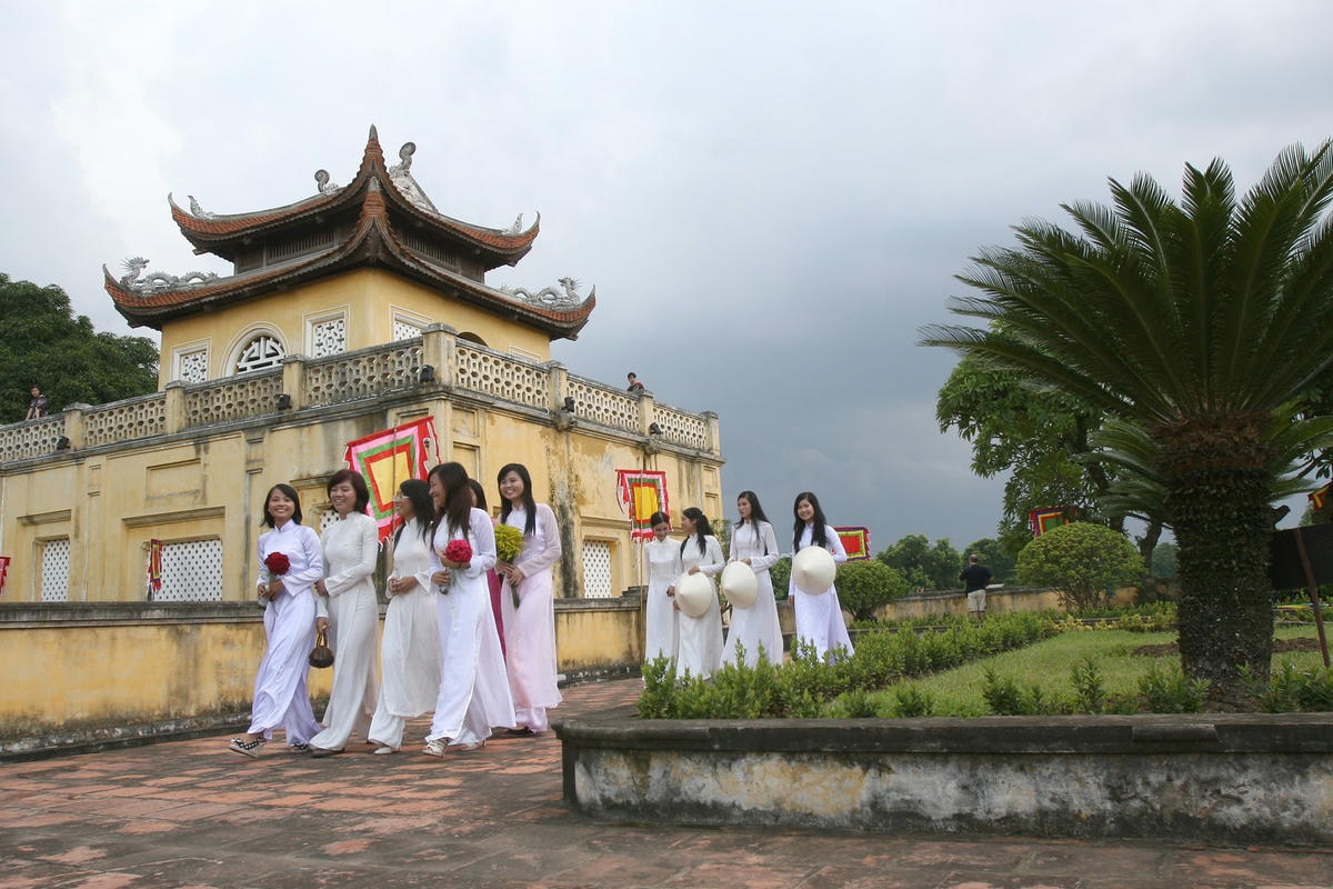 Nhiều hạng mục, dự án tại di sản Hoàng thành Thăng Long vẫn chưa thể triển khai như tiến độ. Ảnh: Quang Vinh.