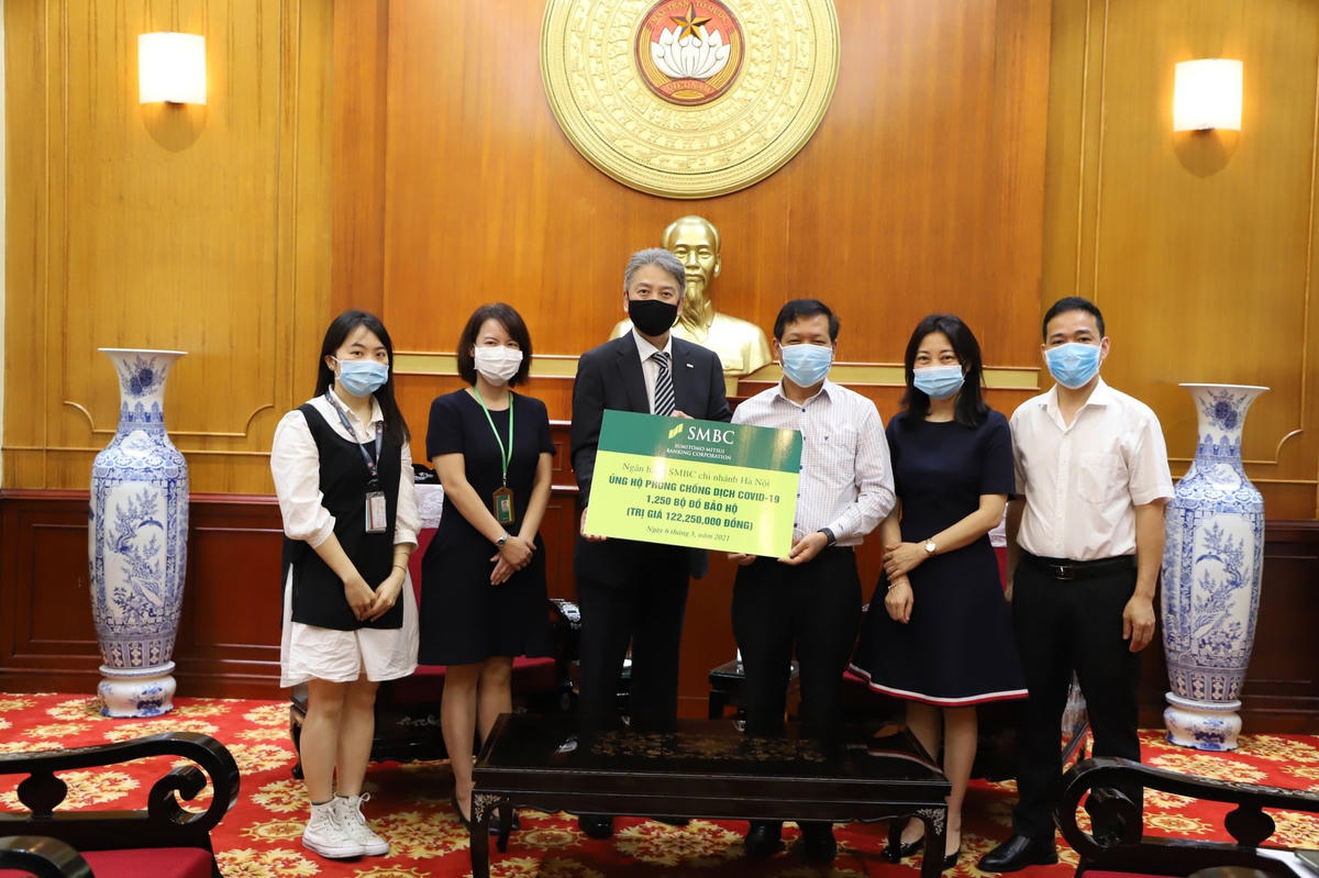 Tiếp nhận ủng hộ từ Ngân hàng Sumitomo Mitsui Banking Corporation (SMBC) chi nhánh Hà Nội.