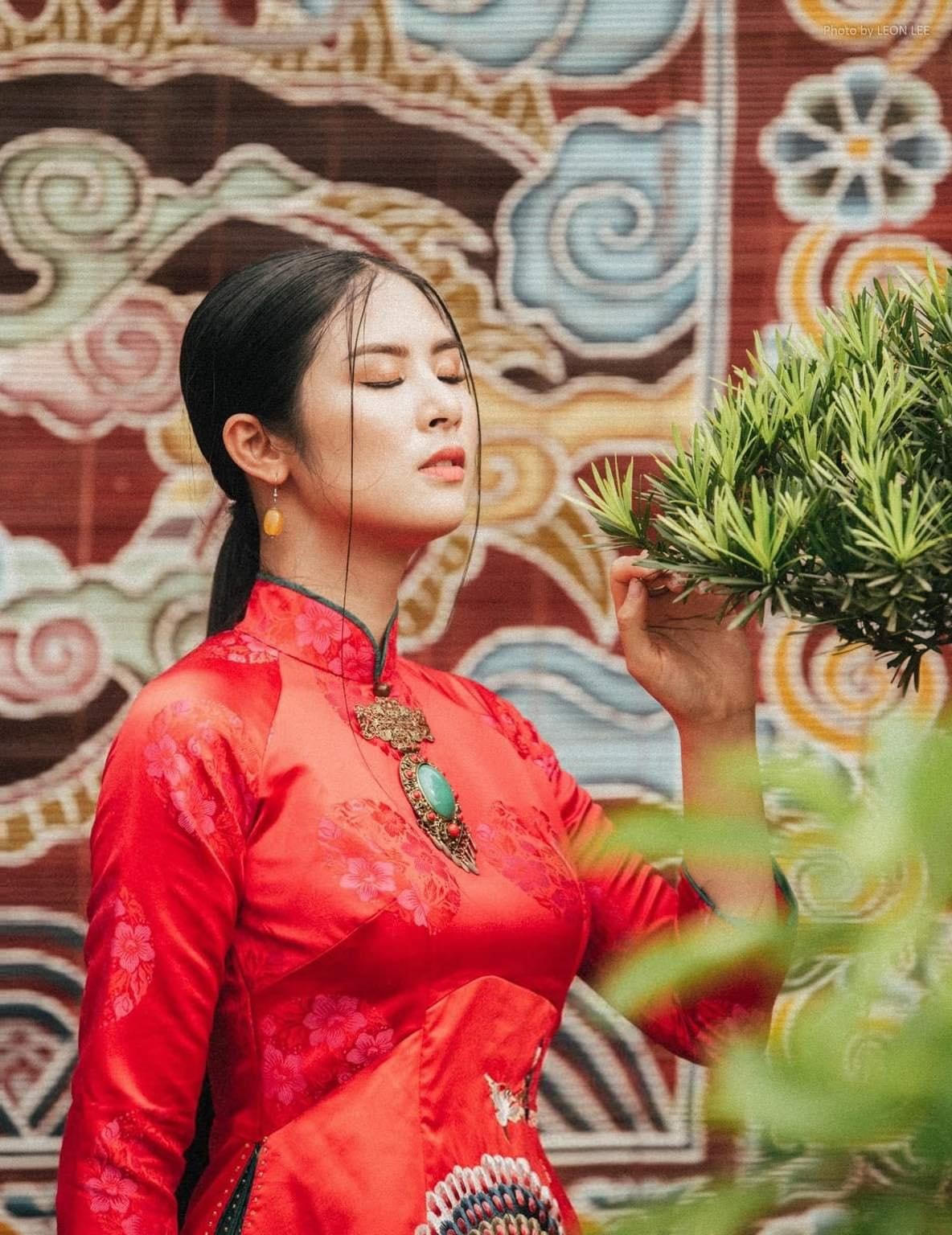 Ngọc Hân có nguy cơ phải hoãn đám cưới vì Covid -19. 