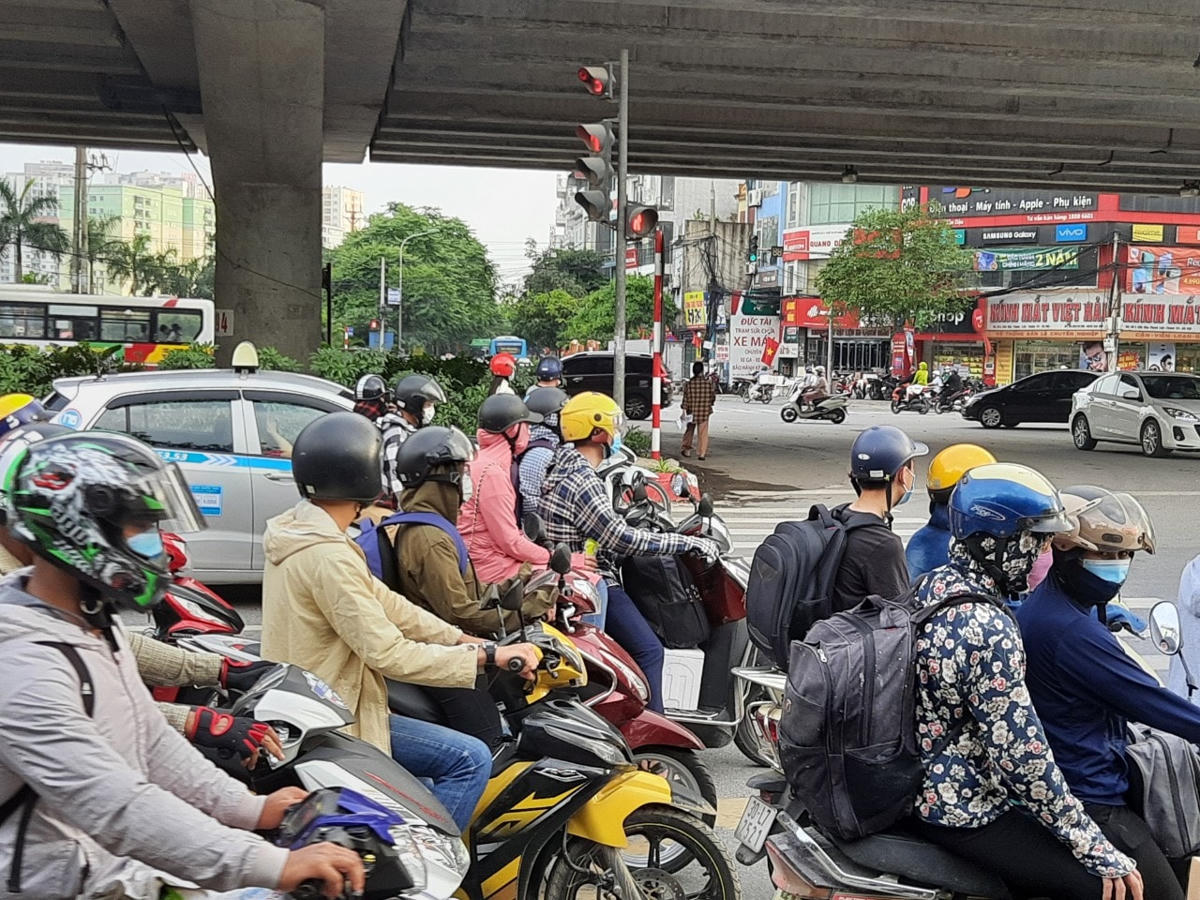 [ẢNH] Người dân quay trở lại Thủ đô sau kỳ nghỉ lễ