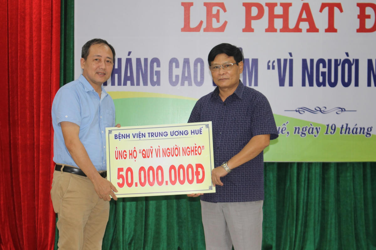 Các đơn vị ủng hộ Quỹ “Vì người nghèo”.