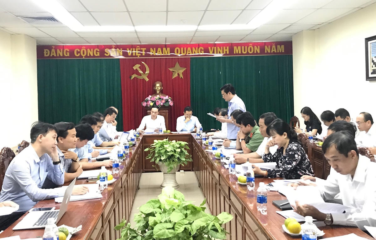 Quang cảnh buổi làm việc.