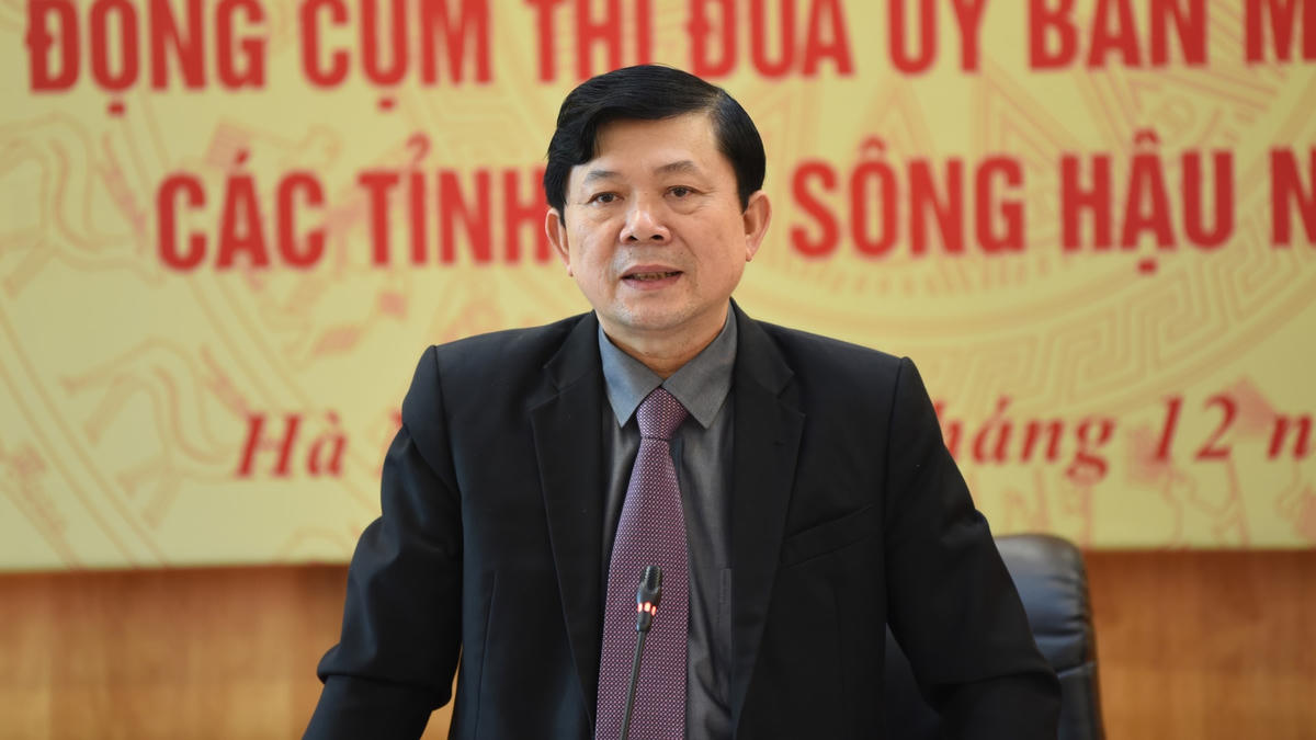 Phó Chủ tịch Nguyễn Hữu Dũng phát biểu tại Hội nghị.