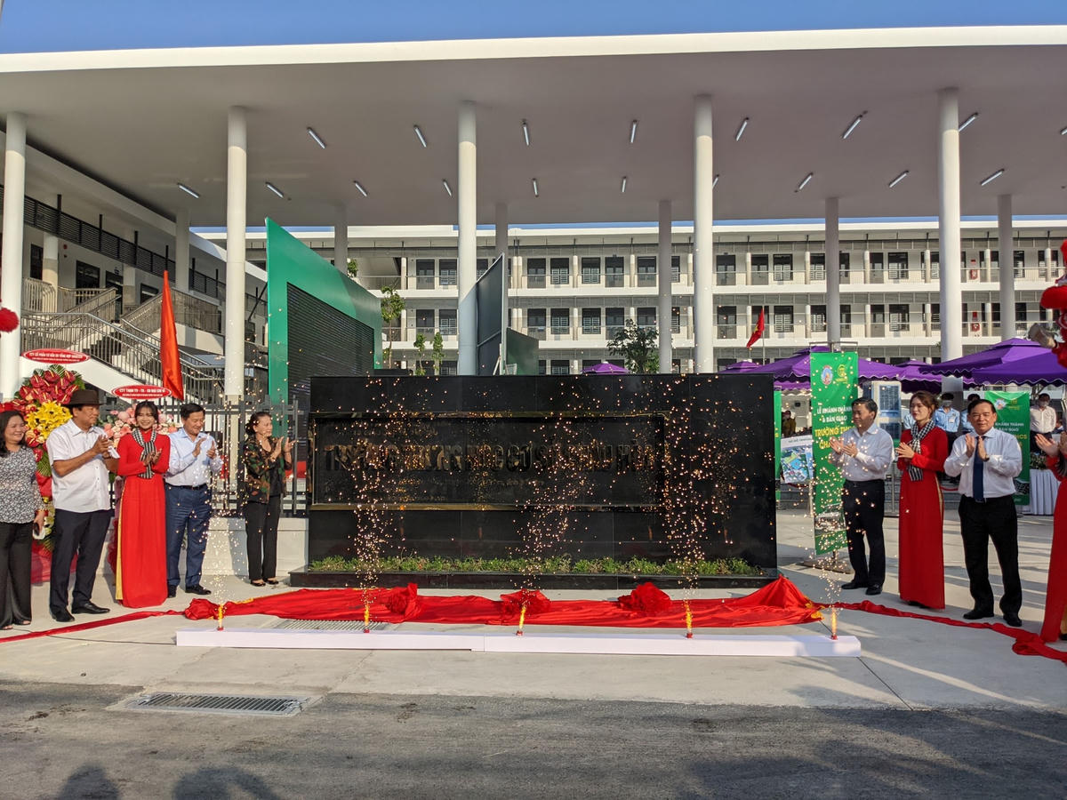 Buổi lễ bàn gian công trình trường học THCS Châu Hòa