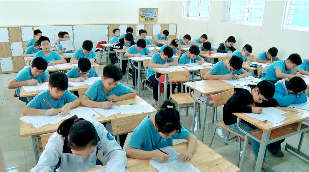 Thí sinh dự kỳ thi Toán học AMC tại cấp trường.