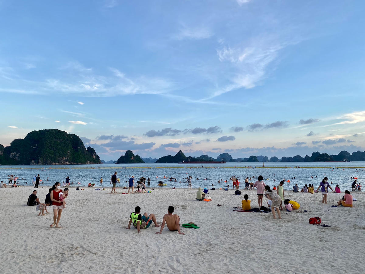  Quảng Ninh phấn đấu quý IV/2021 đón được 1,9 - 2 triệu lượt khách du lịch, tổng thu đạt 4.000 - 4.500 tỷ đồng.