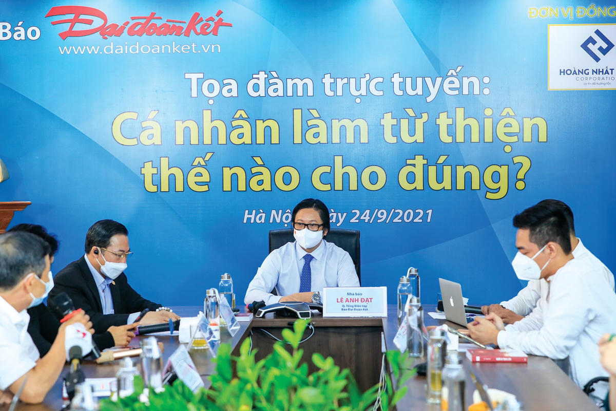 Một buổi tọa đàm trực tuyến của Báo Đại Đoàn Kết.