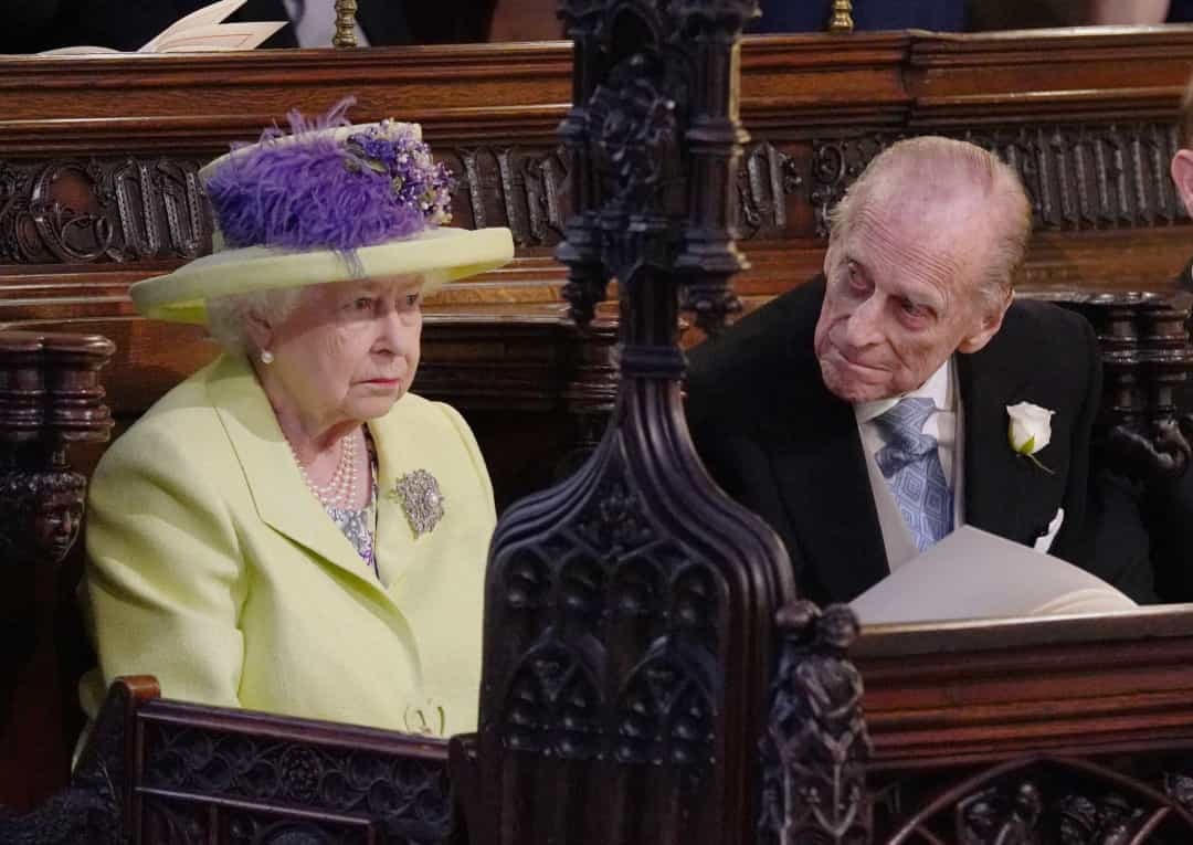 Cặp đôi hoàng gia tham dự lễ cưới của cháu trai Hoàng tử Harry với Meghan Markle tại Nhà nguyện St George ở Lâu đài Windsor, năm 2018.