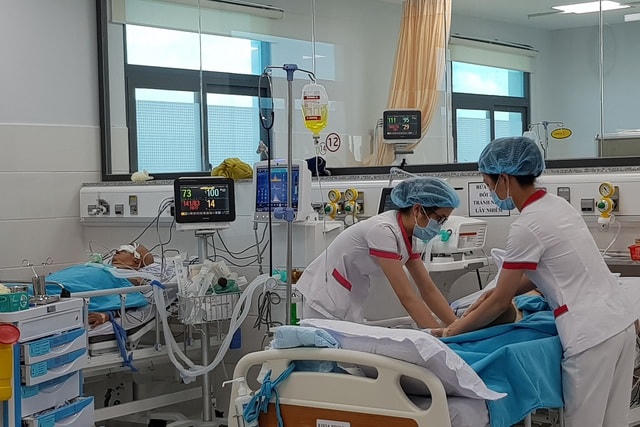 Số bệnh nhân nhập viện cấp cứu tại S.I.S Cần Thơ dịp Tết đã tăng gấp đôi ngày thường.  
