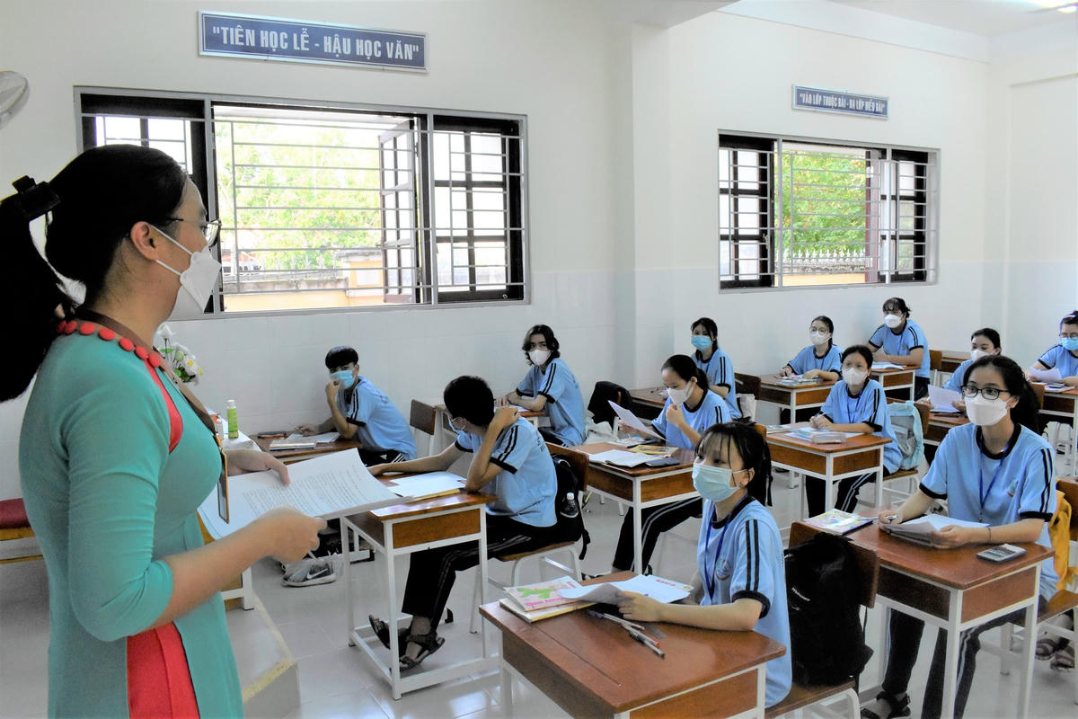 Từ 4/1, học sinh nhiều khối ở TP HCM tới trường học trực tiếp. Ảnh: Đoàn Xá.