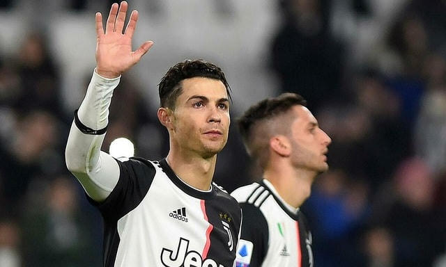 Paulo Dybala, chứ không phải C.Ronaldo, được vinh danh là Cầu thủ xuất sắc nhất Serie A.