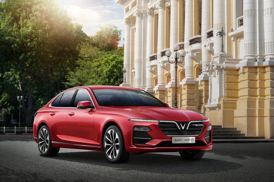 VINFAST nâng bảo hành lên 10 năm cho các dòng ô tô chạy xăng