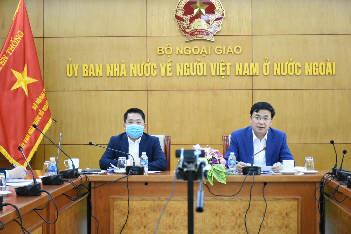 Lãnh đạo Ủy ban VNVNONN chủ trì buổi làm việc