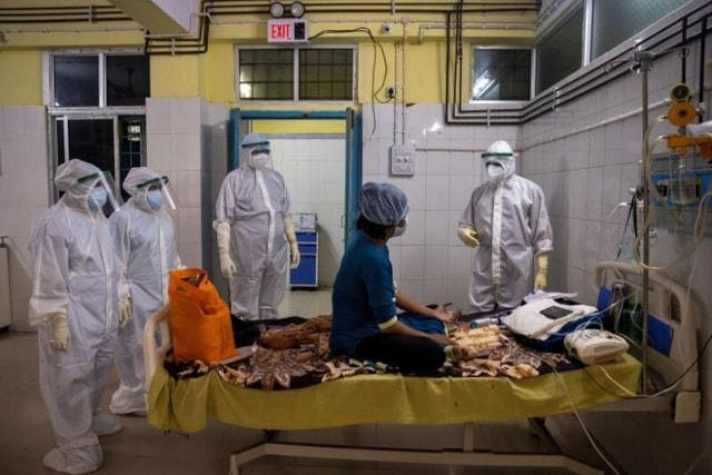Ấn Độ chịu ảnh hưởng nặng nề nhất bởi Covid-19 ở châu Á. (Ảnh: AFP).