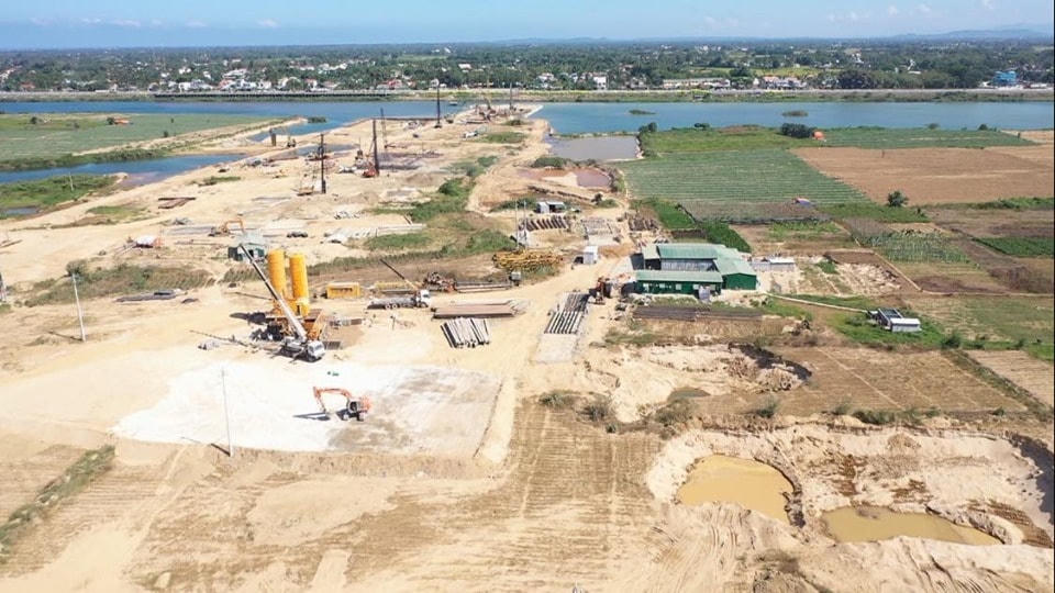 Dự án Đập dâng hạ lưu sông Trà Khúc.