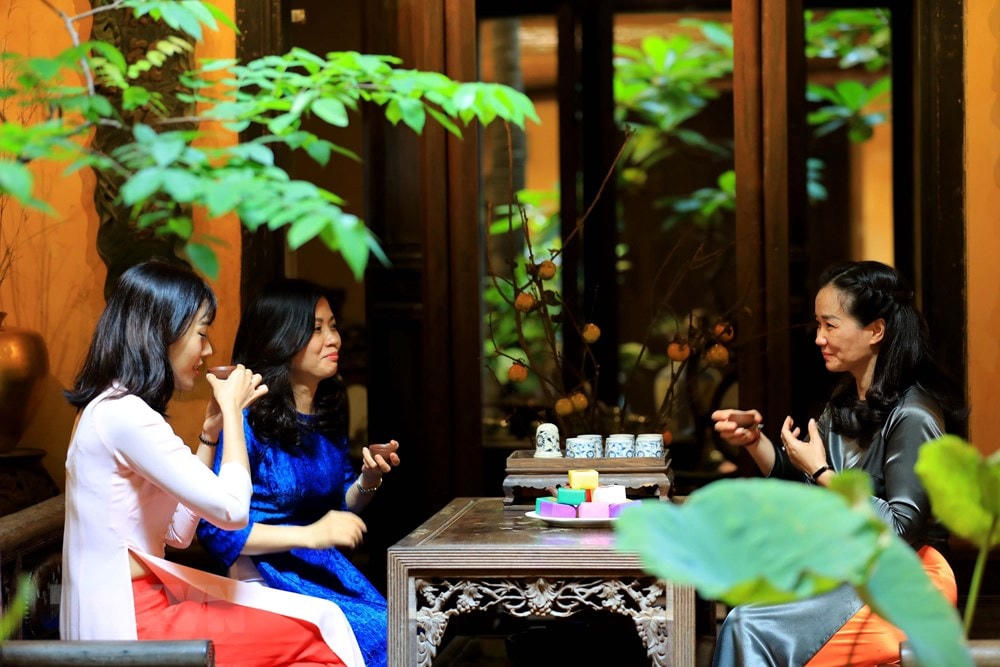 Không gian uống trà của người Hà Nội xưa. (Nguồn: TTXVN).